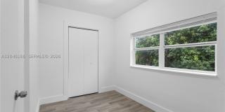 27 NE 60th Ter Gallery 2