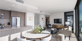 Atlas Gallery 10