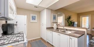 Laurel Terrace Apartment Homes Gallery 28