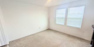 Annual – Unfurnished 3-bed 2-bath townhome in Nokomis Gallery 18