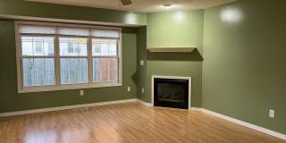 Very sharp 3 BR, 2.5 bathroom,  updated appliances, hardwood flooring Gallery 13