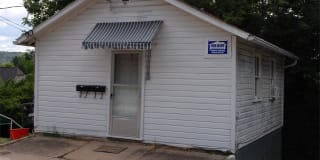 118 Franklin Ave - Unit A Gallery 1