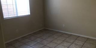 LARGE 5 BDRM HOME W/ 3 FULL BATHS. Gallery 17