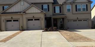 Beautiful 2 story townhome in desirable Crawford Creek Subdivision! Gallery 1