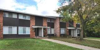 Carriage House Apartments Gallery 26