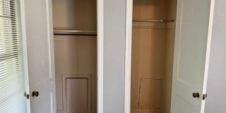 Conveniently located 2 Bed 1 Bath in Faith Village! Gallery 16