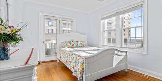 104 S Oakland Ave Gallery 22