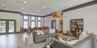 Vista Commons Apartment Homes Gallery 11
