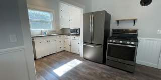 Charming Home on Cul-de-Sac w/Jacuzzi, Fireplace, Garage || Minutes from Downtown Napa! Gallery 10