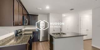 2504 Lyle Avenue Gallery 6