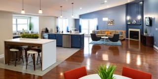Sailboat Bay Apartments Gallery 7