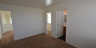 Spacious 3-Bedroom Henderson Home with Dual Garages! Gallery 36
