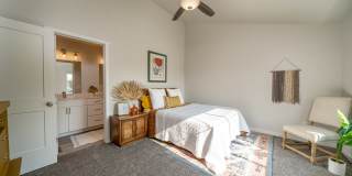 450 West Kennedy Avenue Gallery 16