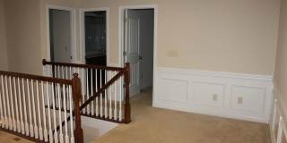 Room in 3 Bedroom Home in Cary Gallery 9