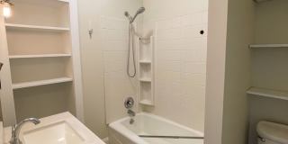 AVAILABLE NOW - Beautiful corner house in Webster Groves across the street from Avery Elementary! Gallery 14