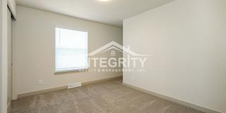 4 Bed/2.5 Baths, 1741 Sqft - 6475 W Kingsley Ave Gallery 23