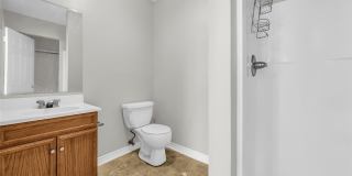 1602 W Elm Street Gallery 5