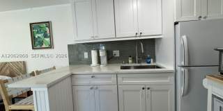 914 N Ocean Breeze Gallery 6