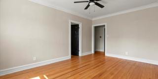 4105 N Spaulding Gallery 3