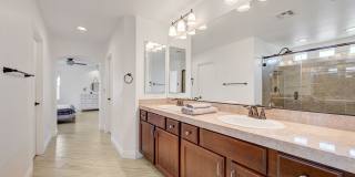 FANTASTIC FULLY UPGRADED FURNISHED RENTAL LOCATED IN THE SOUTHWEST!!! Gallery 36