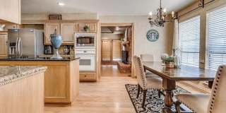 Massive 4BD/3BTH and 2 Car garage Home! Minutes from I-35 Gallery 11