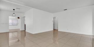 437 swan avenue Gallery 23