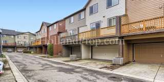 Stunning 4-Bedroom Townhouse with Dual Master Suites and Convenient 2-Car Garage in Hillsboro! Gallery 31