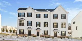 208 RIVER BIRCH WAY Gallery 1