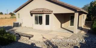 4 bed 2 bath home in Huning Ranch. Gallery 36