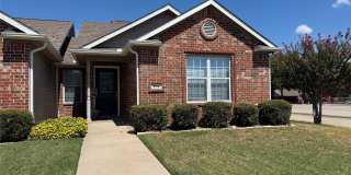 502 Oakridge Drive Gallery 1