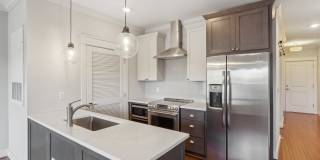 525 East Apartments Gallery 64