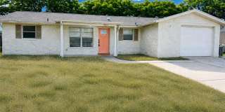 Charming 2BD/2BTH Updated Home in Port Richey Gallery 1