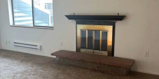 4 Bed 2.5 Bath Boulder Townhome - Available August 10th Gallery 6