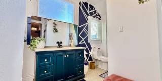 1525 Melpomene Street Gallery 24