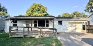 105 S Iris Drive 105 S Iris Drive Gallery 1