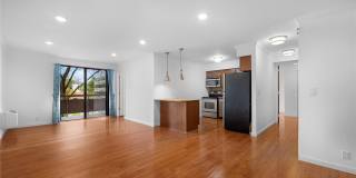 141 Great Neck Road Gallery 9