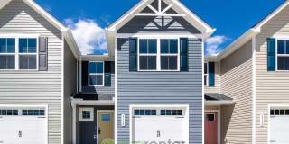 $500 Off 1st Month's Rent! Charming Home - 3 Br/2.5 Bath, Pet-Friendly in Calabash. Easy access to the North Carolina or South Carolina beaches Gallery 1