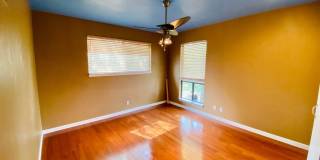 {13042} Contemporary in Lenexa + Fenced Yard + All Appliances Included {13042} Contemporary in Lenexa + Fenced Yard + All Appliances Included Gallery 28