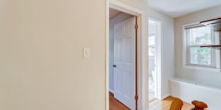 2414 KEY Boulevard Gallery 10