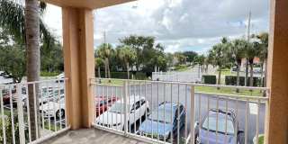 301 SW Palm Drive Gallery 17