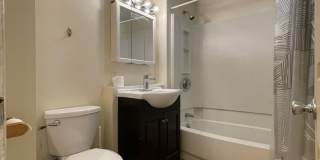 Spacious 3 Bed in South Boston | Hardwood Floors | Available 9/1 Gallery 10