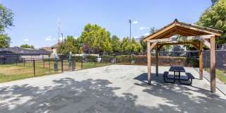 James Pointe Apartments Gallery 40
