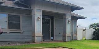 Spacious Makakilo House – 3 Bed, 2 Bath with Solar Power Gallery 1