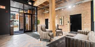 153 W Ohio Street Gallery 10
