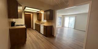 2 Bed 2 Bath duplex on 10th and Council Gallery 7