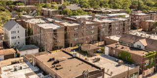 5952-58 W Superior Gallery 20