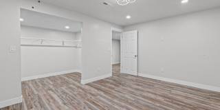 Large luxurious house with view of beautiful Utah Lake! Gallery 18
