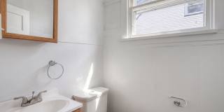 Spacious 3 Bedroom, 1.5 Bathroom with large Porch and Backyard Gallery 13