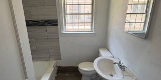 Large 3 bedroom, 2 bath with appliances! Gallery 14