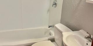 Beautifully Updated 3 Bedroom Home with Oversized Deck for Rent Gallery 7